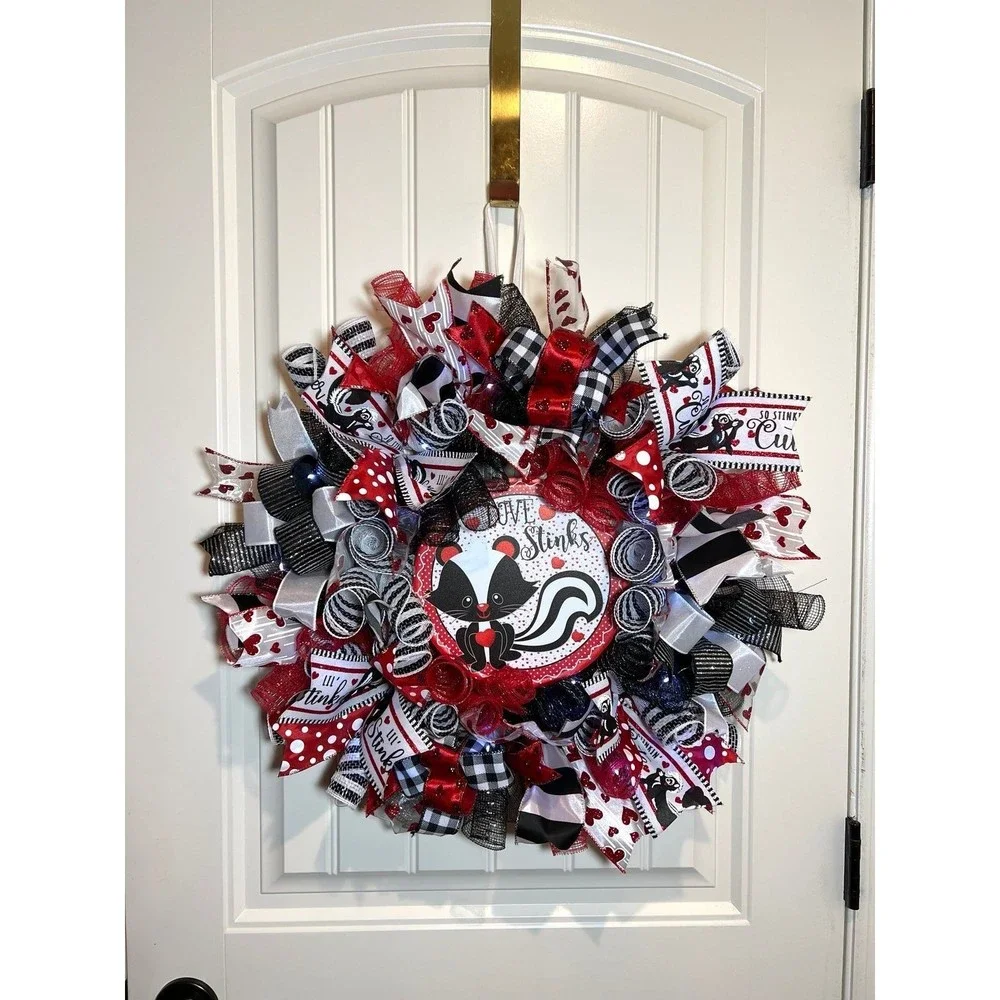 Handmade Anti Valentine’s Love Stinks Skunk Ribbon Prelit Wreath 22 ins LED